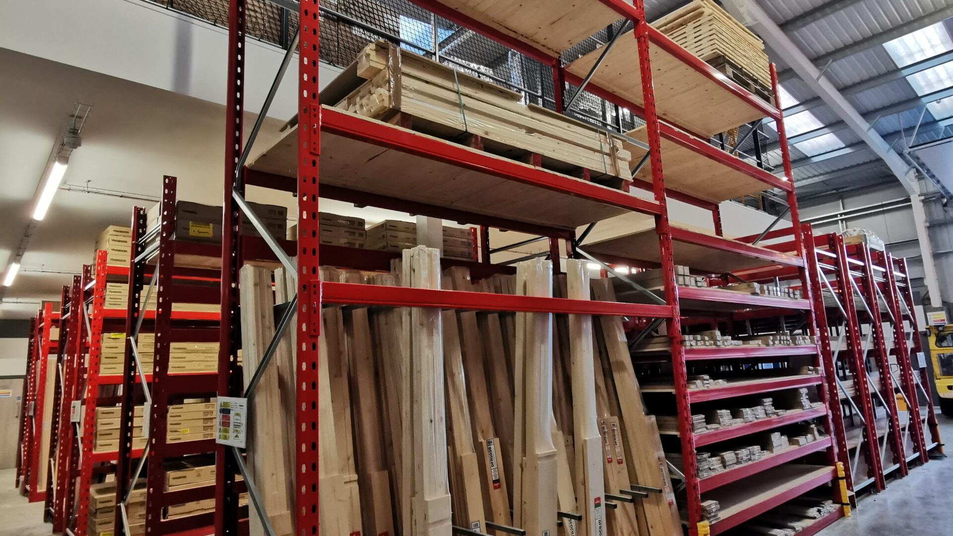 Howdens Wakefield Racking & Shelving